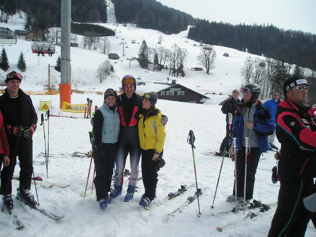 Loserkurs 2005 - Pranger, Alice, Nadine - 197083.2 Loserkurs 2005 - Pranger, Alice, Nadine - 197083.2